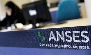 ANSES: quiénes cobran este lunes 4 de diciembre el aguinaldo y el bono de $55 mil