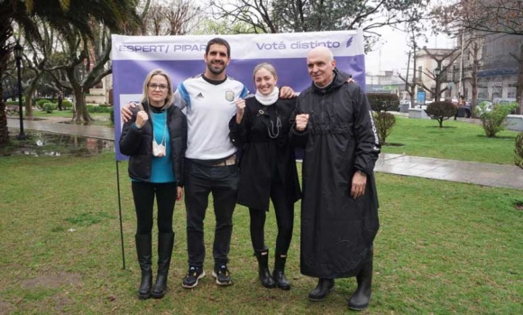 Juan Martín Tito cerró la campaña junto a Espert en la Plaza de Pilar