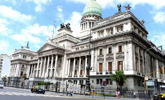 Diputados avanza en la reforma de la Ley de Estatización de Aerolíneas Argentinas