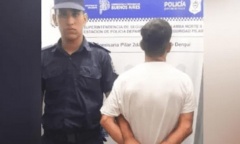 Vendedor ambulante amenazó con un cuchillo a una mujer que se negó a comprarle