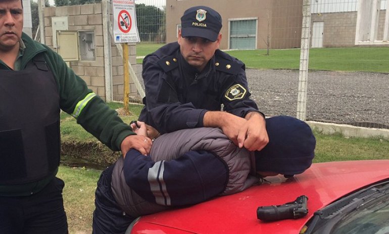 Salían a robar con un bebé y un arma escondida en el cochecito