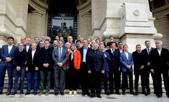 Intendentes defendieron ante la Corte el cobro de una tasa a comercios y empresas