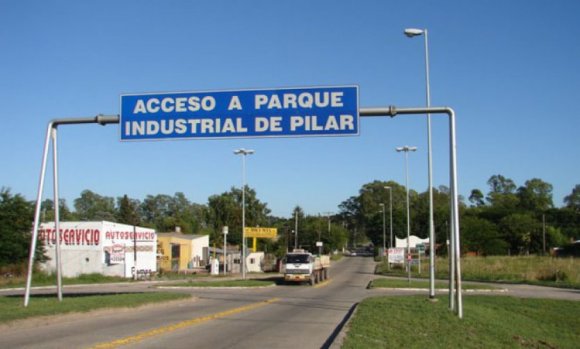 Por obras, desvíos de tránsito en calles del Parque Industrial