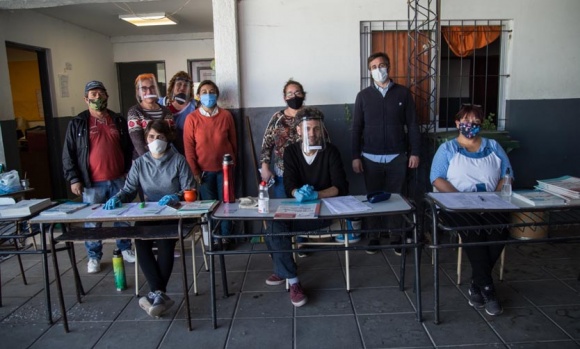 Ponen en marcha la tercera entrega de alimentos a alumnos de escuelas públicas