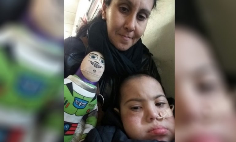 Tiene un hijo discapacitado y cuando llueve se le inunda la casa: hace meses que reclama ayuda a la Comuna