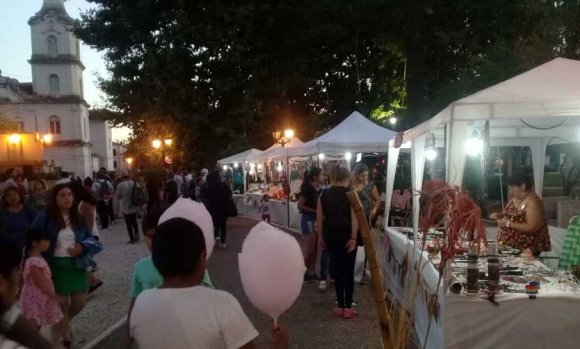 Food Trucks, artesanos y shows musicales, la oferta del fin de semana