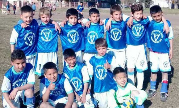 Vecinos recuperaron un club y piden ayuda para continuar la reconstrucción