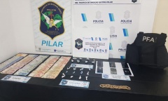 Decenas de dosis de droga incautadas y tres detenidos en operativos policiales en Pilar