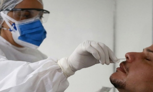 Coronavirus en el país: siguen bajando los casos diagnosticados