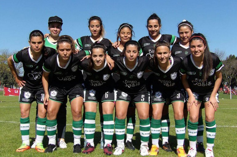 Las Reinas golearon en el Barraza