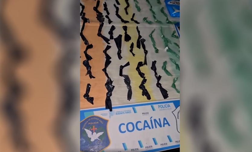 Tres detenidos acusados de vender droga