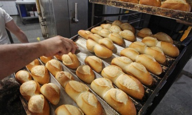 El kilo de pan costará $1.500 por el aumento en los precios de la materia prima