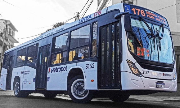 La empresa Metropol reducirá la frecuencia de varias líneas de colectivos