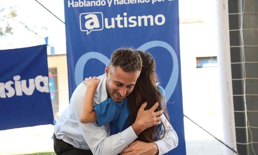 El intendente Federico Achával acompañó a familias en una jornada inclusiva