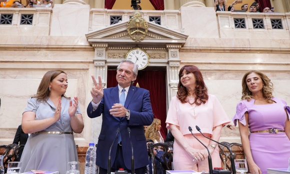 Fernández lanzó fuertes críticas contra la Corte Suprema y defendió a Cristina