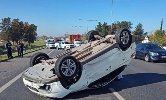 Choque múltiple generó caos de tránsito en la Panamericana