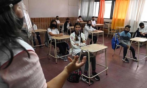 Provincia descartó la implementación del pase sanitario en las escuelas