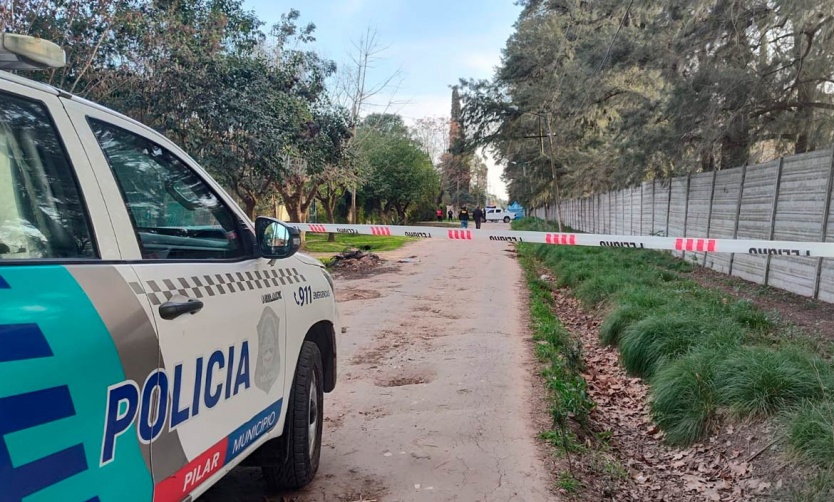 Encuentran el cuerpo de un hombre degollado en plena calle