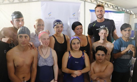 Meolans brindó una clínica gratuita para chicos de Pilar