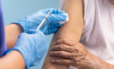 Ya se aplica el tercer refuerzo de la vacuna contra el coronavirus