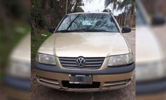 Alcoholizado, rompió las barreras con el auto e irrumpió en un barrio privado