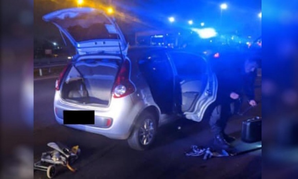 Detienen a tres delincuentes que robaron un auto e intentaron huir por Panamericana