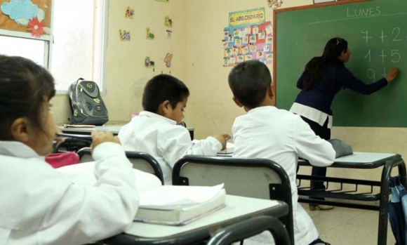 Una veintena de escuelas públicas de Pilar tendrán jornada completa en 2023