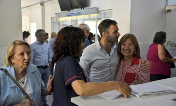 “Vamos a trabajar para poner la salud pública de pie", aseguró Achával