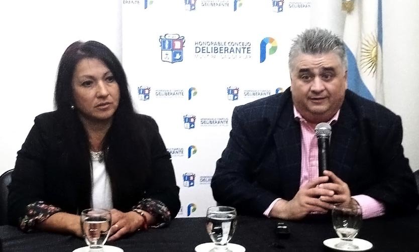 Una concejal pilarense denunció que es hostigada por las redes sociales