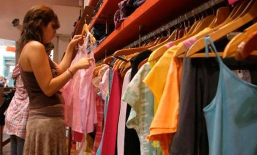 Las ventas minoristas pyme cayeron 4,1% interanual en noviembre, según CAME