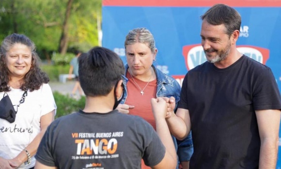 Laurent: "Nos hacemos presentes en los barrios, para que cada pibe pueda acceder a sus anteojos"