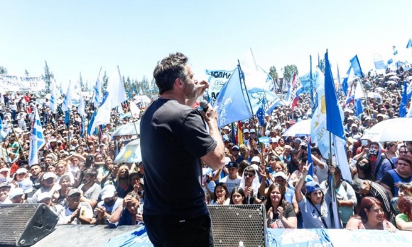 Multitudinario acto de cierre de campaña del Frente de Todos