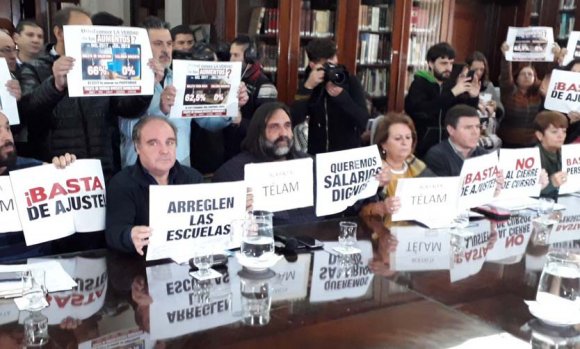 Docentes rechazaron oferta del Gobierno y peligra el reinicio de las clases