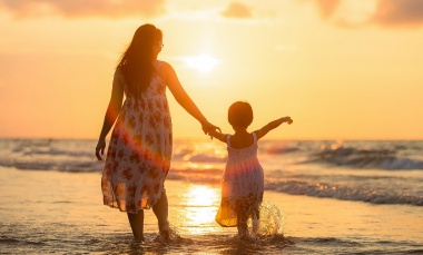 El Día de la Madre: Algunos regalos tech para sorprenderla