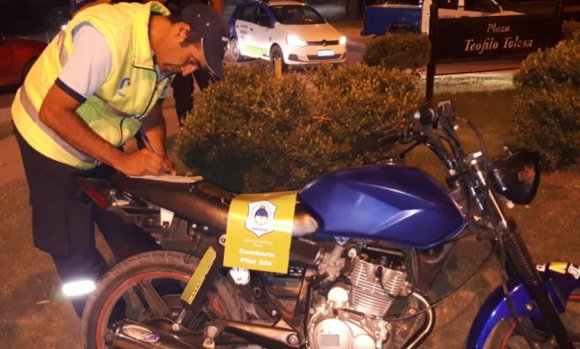 Operativo contra las picadas: secuestran 12 motos