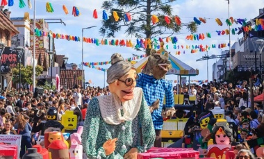 Fin de semana largo con paella, mate, torta frita, quesos, cerveza y corvina negra