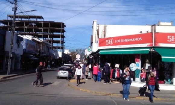 El comercio local ya acumula 18 meses de caída en las ventas