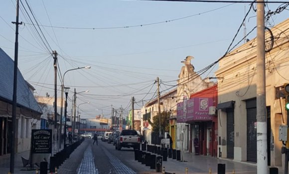 El Concejo Deliberante avanzará con el proyecto que autoriza el cableado aéreo