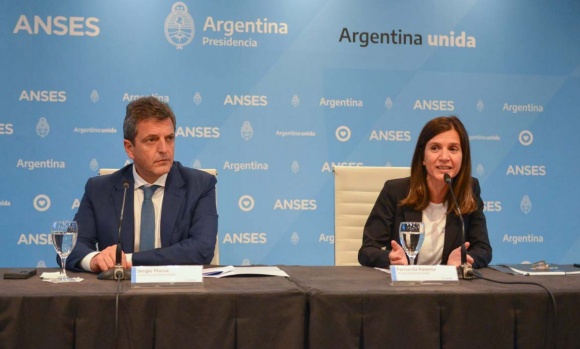 Anuncian aumento del 15,6% en todas las jubilaciones más un bono para los que reciben la mínima