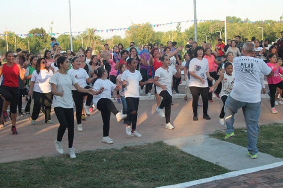 Deportes celebra el Día de la Mujer con una clase especial de gimnasia