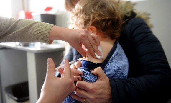 Covid: vacunación libre para bebés y niños de 6 meses a 2 años