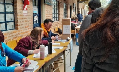 Elecciones: el lunes habrá clases y otorgan plus para la limpieza de escuelas