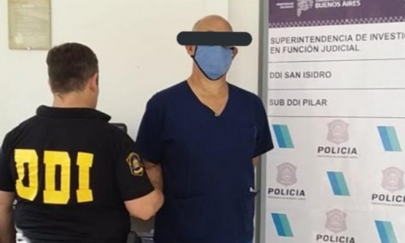 Tres detenidos acusados de falsificar certificados de COVID-19