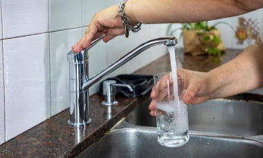 Sólo el 34% de los hogares de Pilar tiene agua de red y el 24% cloacas