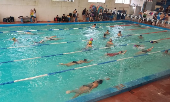 Juegos Bonaerenses: La natación tuvo un Regional de ensueño en Chivilcoy